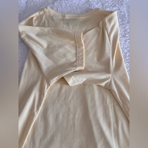 Vintage Yellow Floral Tee - Picture 5 of 5